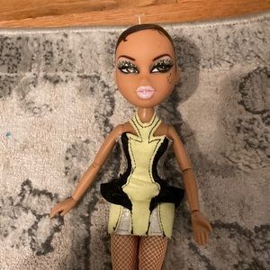 Bratz doll 2010 style stars Yasmin